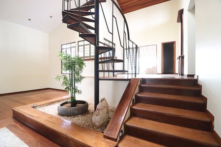 Casa para alugar com 4000m², 5 quartos e 3 vagasSala