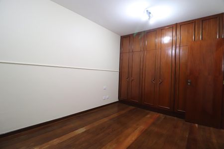 Casa para alugar com 4000m², 5 quartos e 3 vagasQuarto 2