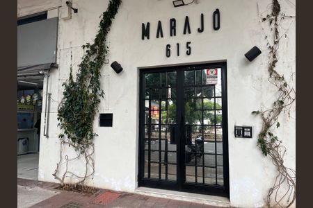 Apartamento para alugar com 70m², 2 quartos e sem vagaFachada