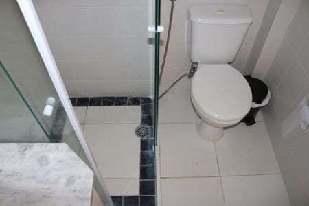 Apartamento para alugar com 70m², 2 quartos e sem vagaBanheiro