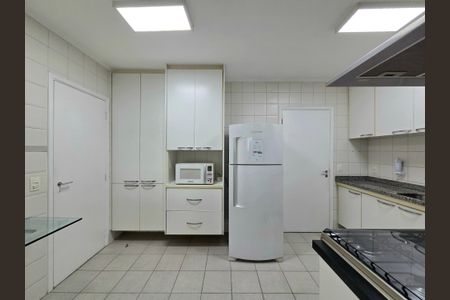 Apartamento à venda com 104m², 3 quartos e 3 vagasCozinha