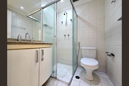 Apartamento à venda com 104m², 3 quartos e 3 vagasBanheiro Social