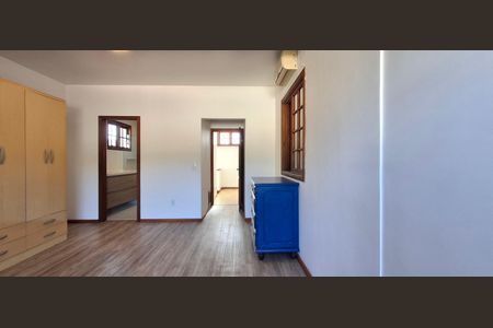 Casa para alugar com 285m², 5 quartos e 2 vagasSuíte