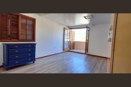 Casa para alugar com 285m², 5 quartos e 2 vagasSuíte