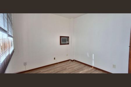 Casa para alugar com 285m², 5 quartos e 2 vagasQuarto 3