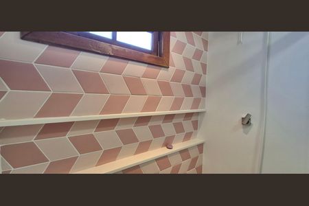 Casa para alugar com 285m², 5 quartos e 2 vagasBanheiro de Serviço