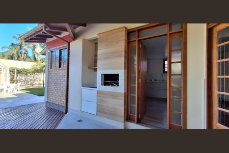 Casa para alugar com 285m², 5 quartos e 2 vagasÁrea Gourmet