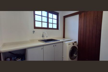 Casa para alugar com 285m², 5 quartos e 2 vagasÁrea de Serviço