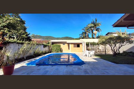 Casa para alugar com 285m², 5 quartos e 2 vagasPiscina