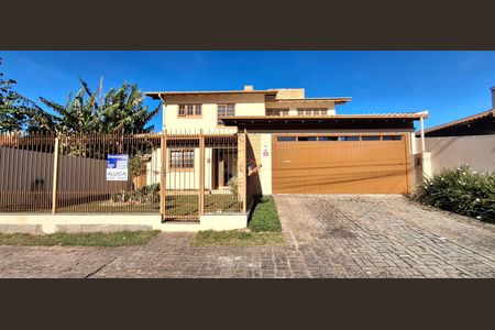 Casa para alugar com 285m², 5 quartos e 2 vagasFachada