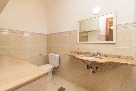 Casa à venda com 154m², 4 quartos e 2 vagasBanheiro da Suíte