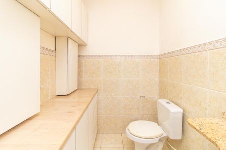 Casa à venda com 154m², 4 quartos e 2 vagasBanheiro da Suíte