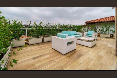 Casa à venda com 1000m², 3 quartos e 4 vagas