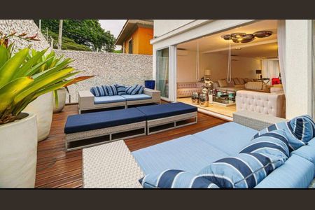 Casa à venda com 1000m², 3 quartos e 4 vagas