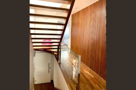 Casa à venda com 1000m², 3 quartos e 4 vagas