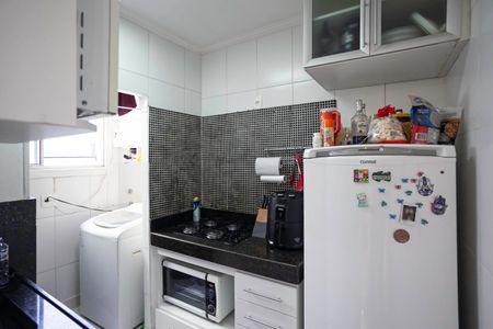 Apartamento à venda com 45m², 2 quartos e 1 vaga Apartamento à venda com 45m², 2 quartos e 1 vagaCozinha e Área de Serviço
