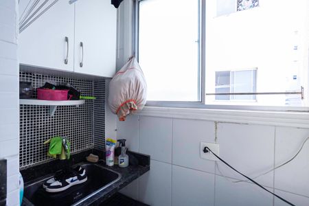 Apartamento à venda com 45m², 2 quartos e 1 vaga Apartamento à venda com 45m², 2 quartos e 1 vagaCozinha e Área de Serviço