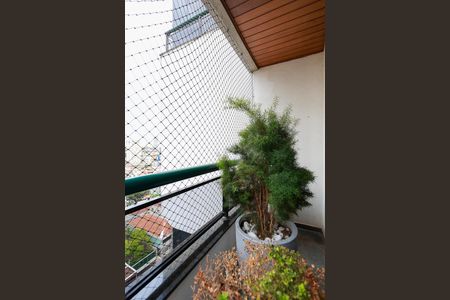 Apartamento à venda com 230m², 4 quartos e 3 vagas Apartamento à venda com 230m², 4 quartos e 3 vagasSacada da sala de jantar