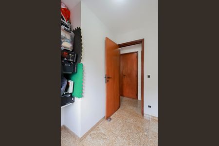 Apartamento à venda com 230m², 4 quartos e 3 vagas Apartamento à venda com 230m², 4 quartos e 3 vagasQuarto de serviço