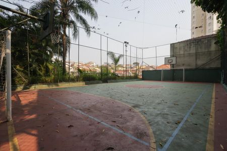 Apartamento à venda com 103m², 3 quartos e 2 vagas Apartamento à venda com 103m², 3 quartos e 2 vagasÁrea comum - Quadra esportiva