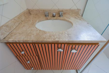 Apartamento à venda com 103m², 3 quartos e 2 vagas Apartamento à venda com 103m², 3 quartos e 2 vagasBanheiro da suíte