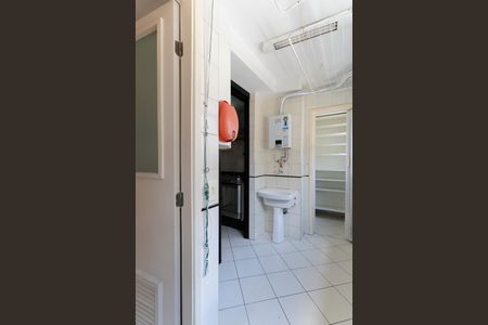 Apartamento à venda com 103m², 3 quartos e 2 vagas Apartamento à venda com 103m², 3 quartos e 2 vagasÁrea de serviço