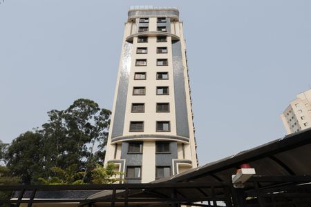 Apartamento à venda com 103m², 3 quartos e 2 vagas Apartamento à venda com 103m², 3 quartos e 2 vagasFachada do bloco