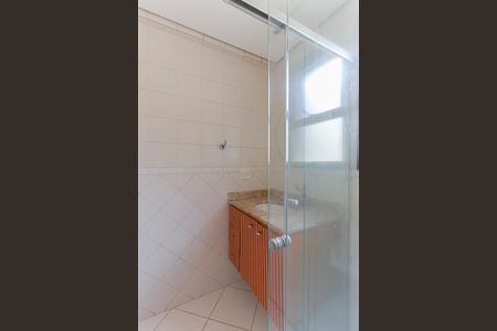 Apartamento à venda com 103m², 3 quartos e 2 vagas Apartamento à venda com 103m², 3 quartos e 2 vagasBanheiro da suíte