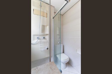 Apartamento à venda com 103m², 3 quartos e 2 vagas Apartamento à venda com 103m², 3 quartos e 2 vagasBanheiro da suíte