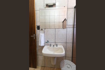 Casa à venda com 190m², 3 quartos e 4 vagasBanheiro