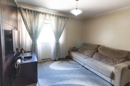 Casa à venda com 190m², 3 quartos e 4 vagasSala