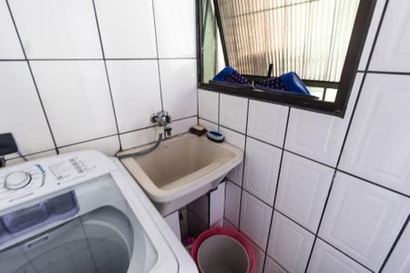 Casa à venda com 190m², 3 quartos e 4 vagasÁrea de serviço