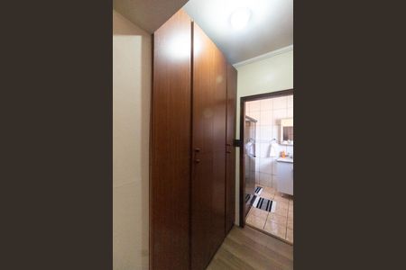 Casa à venda com 190m², 3 quartos e 4 vagasCloset