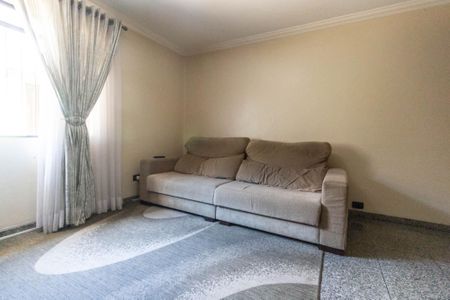 Casa à venda com 190m², 3 quartos e 4 vagasSala