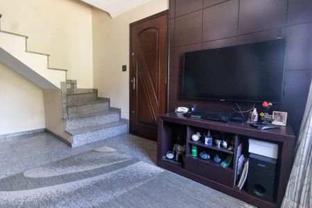 Casa à venda com 190m², 3 quartos e 4 vagasSala