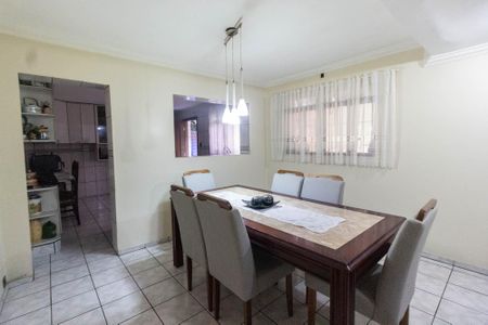 Casa à venda com 190m², 3 quartos e 4 vagasSala de jantar