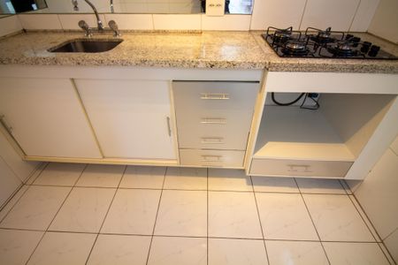 Apartamento à venda com 52m², 1 quarto e 1 vagaCozinha - Armários