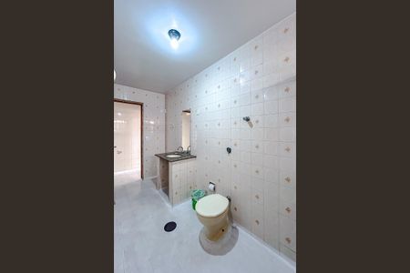 Casa para alugar com 257m², 5 quartos e 4 vagasBanheiro 2