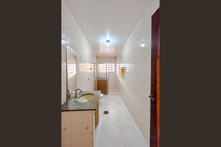 Casa para alugar com 257m², 5 quartos e 4 vagasBanheiro 2