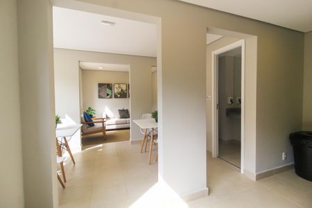 Apartamento para alugar com 41m², 2 quartos e sem vaga Apartamento para alugar com 41m², 2 quartos e sem vagaÁrea comum - Salão de festas