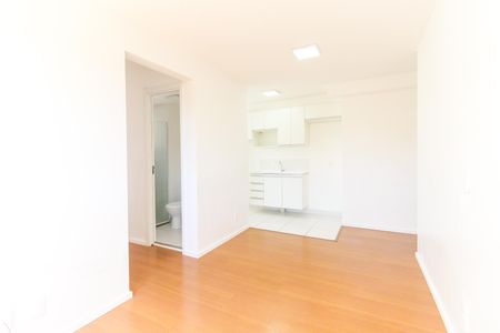 Sala de apartamento para alugar com 2 quartos, 41m² em Jardim Helian, São Paulo