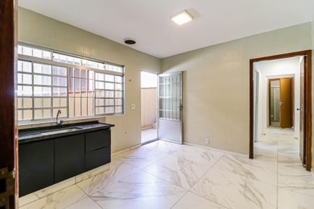 Casa para alugar com 140m², 3 quartos e 2 vagasCozinha