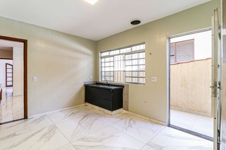 Casa para alugar com 140m², 3 quartos e 2 vagasCozinha