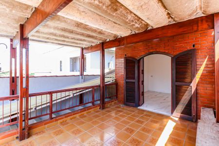 Casa para alugar com 140m², 3 quartos e 2 vagasVaranda do do quarto