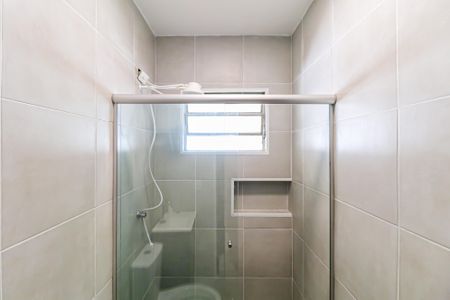 Casa para alugar com 140m², 3 quartos e 2 vagasBanheiro Social