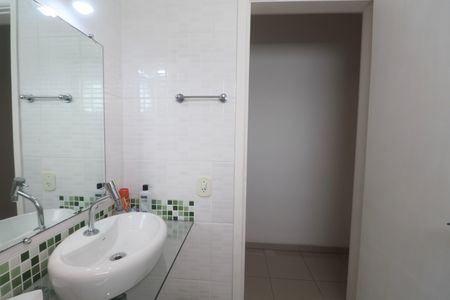 Apartamento para alugar com 140m², 3 quartos e 1 vaga Apartamento para alugar com 140m², 3 quartos e 1 vagaBanheiro