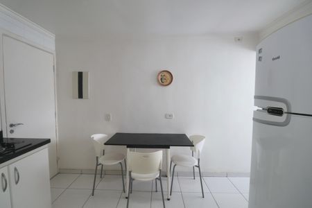 Apartamento para alugar com 140m², 3 quartos e 1 vaga Apartamento para alugar com 140m², 3 quartos e 1 vagaCozinha