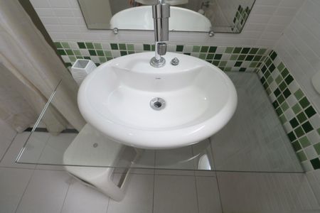 Apartamento para alugar com 140m², 3 quartos e 1 vaga Apartamento para alugar com 140m², 3 quartos e 1 vagaBanheiro da Suíte 1