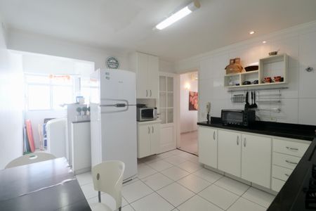 Apartamento para alugar com 140m², 3 quartos e 1 vaga Apartamento para alugar com 140m², 3 quartos e 1 vagaCozinha