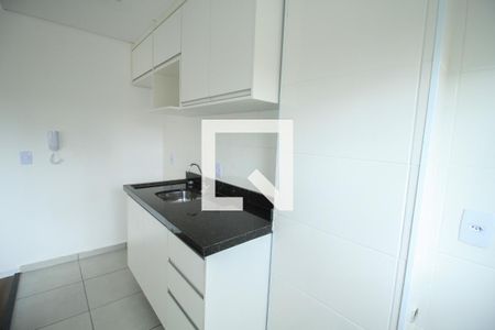 Cozinha de kitnet/studio para alugar com 1 quarto, 26m² em Quarta Parada, São Paulo